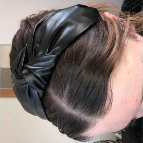 💖 2/$30 Womens Boho black top knot faux leather wide thick minimalist headband - Picture 14 of 14